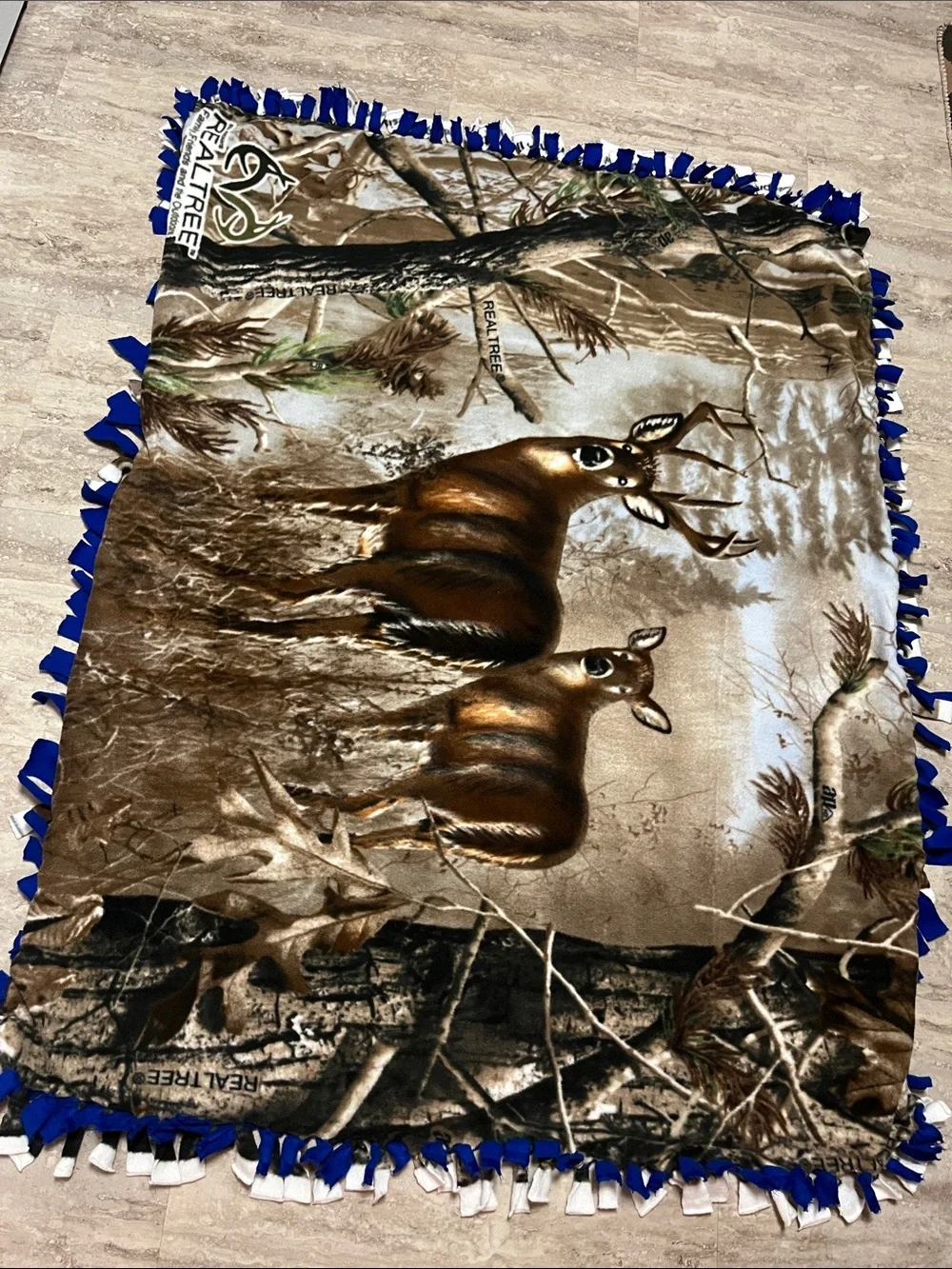 Realtree Camouflage Deer Fleece Throw Blanket in Brown and Blue